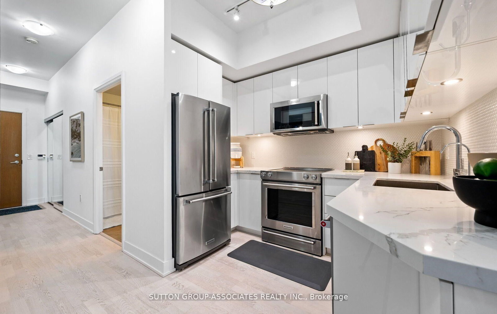 20 Shore Breeze Drive, Unit 703 - Photo 14