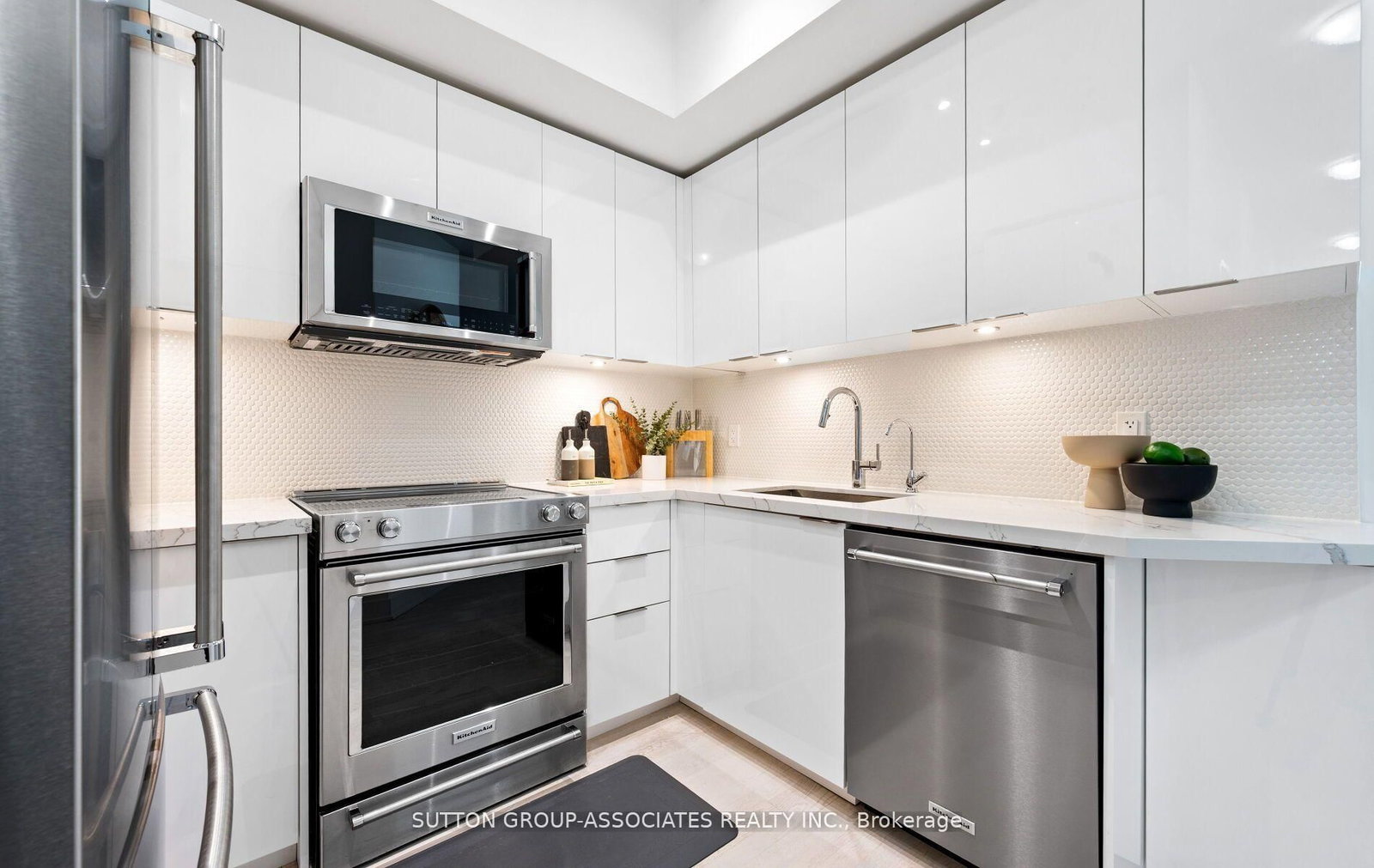 20 Shore Breeze Drive, Unit 703 - Photo 17