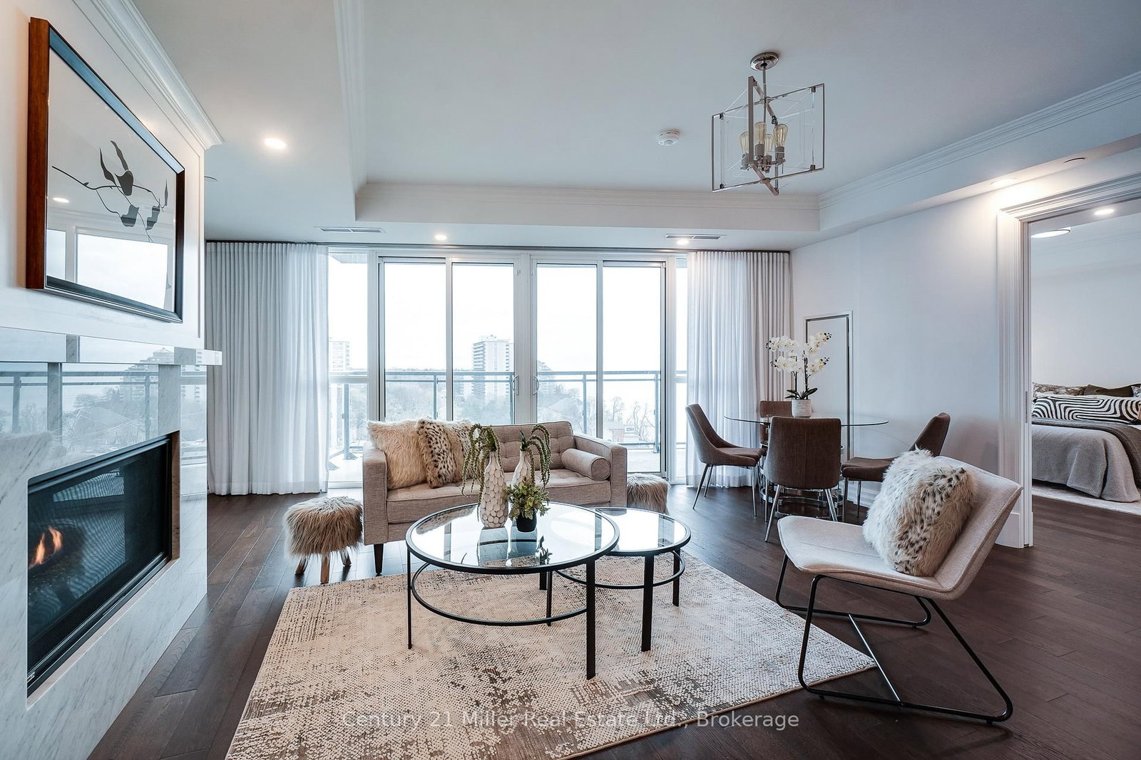 2060 Lakeshore Road • #802 • Burlington, ON photo 14