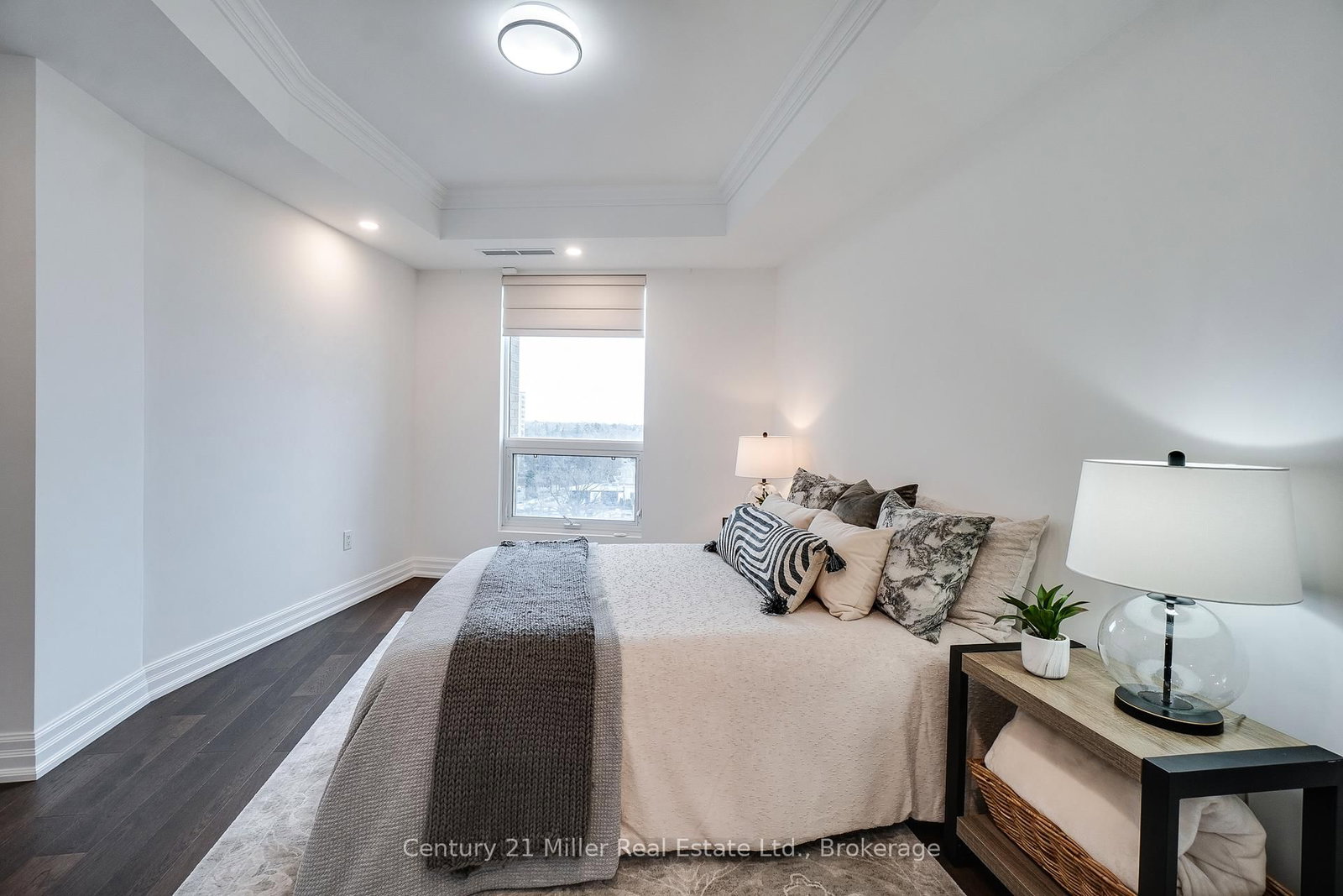 2060 Lakeshore Road • #802 • Burlington, ON photo 17