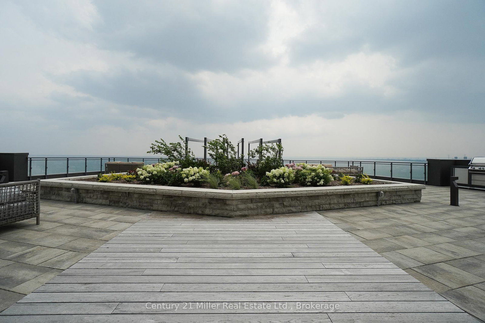 2060 Lakeshore Road • #802 • Burlington, ON photo 28