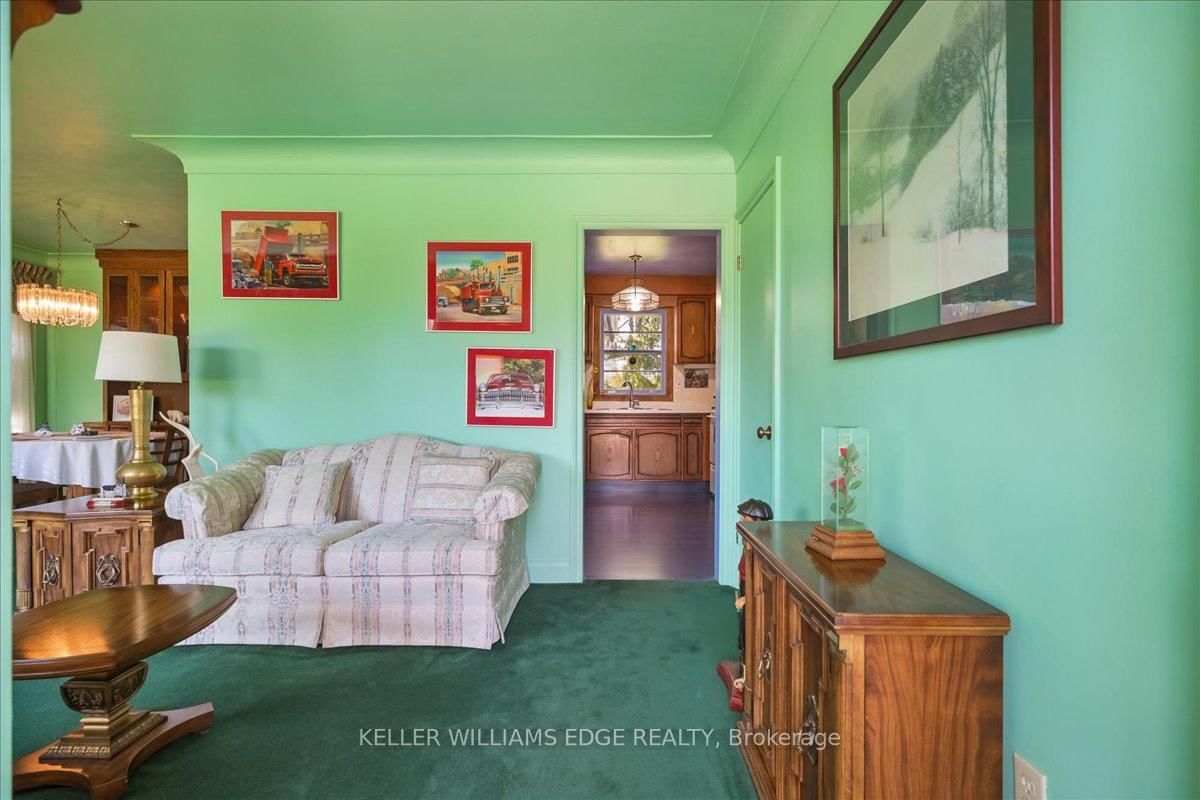 2117 Edinburgh Drive
