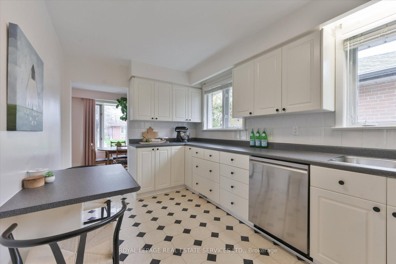 68 Renault Crescent - Photo 13