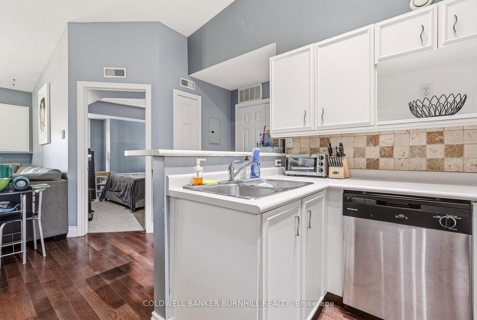 4005 Kilmer Drive, Unit 406 - Photo 7