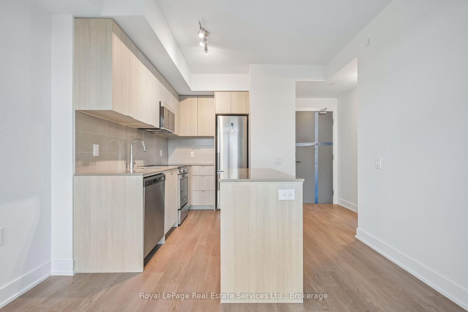 2088 James Street • #711 • Burlington, ON photo 17