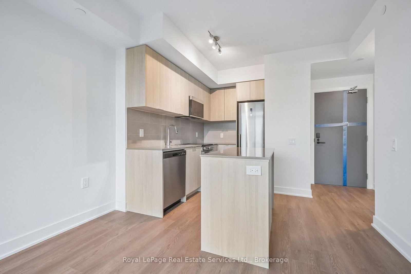 2088 James Street • #711 • Burlington, ON photo 18