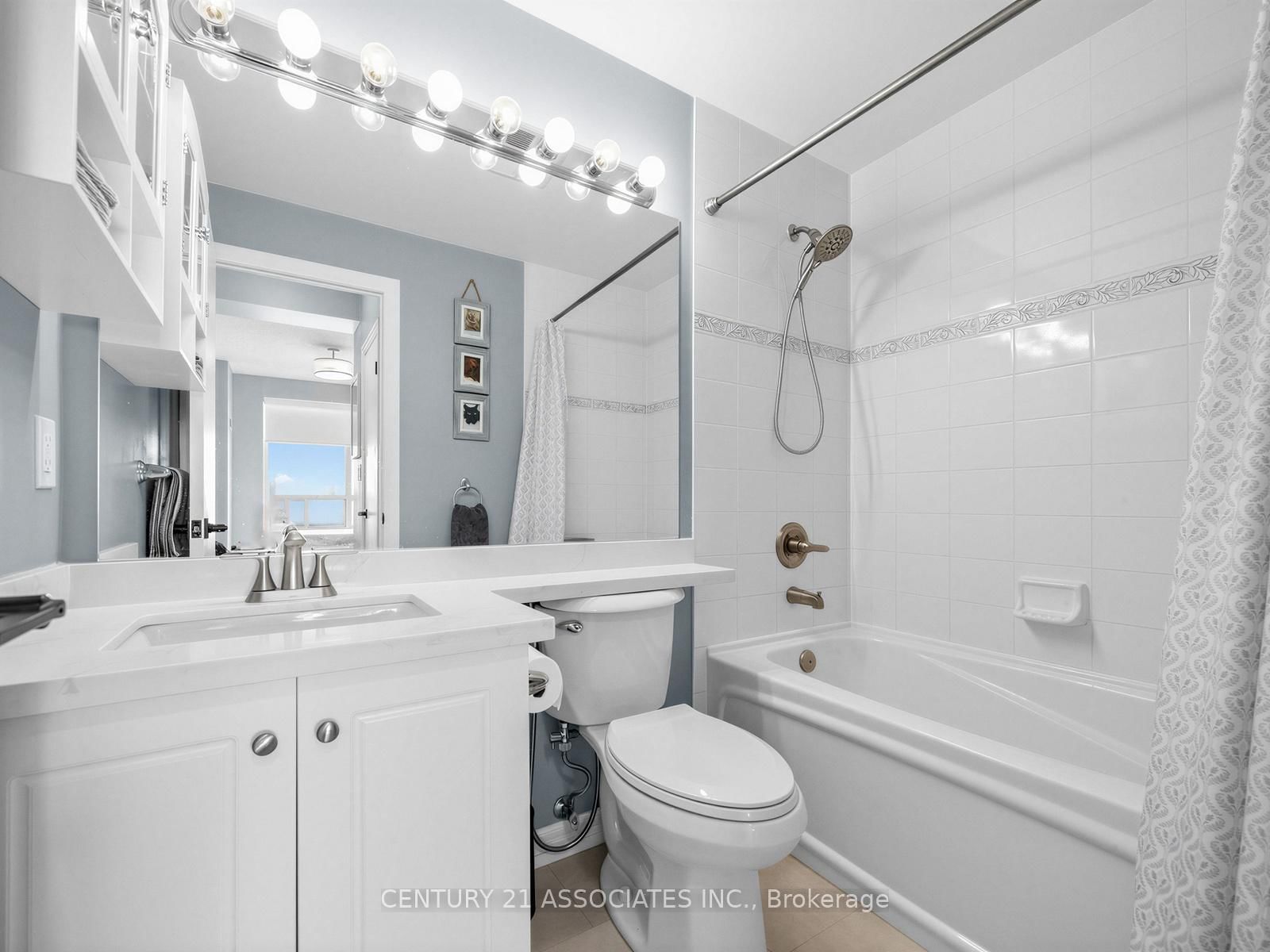 1359 Rathburn Road E, Unit 705 - Photo 24