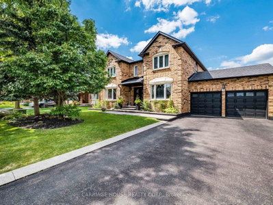 5-bed Detached House · 16 Stowe Crt