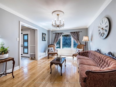 16 Stowe Court • Brampton, ON photo 7