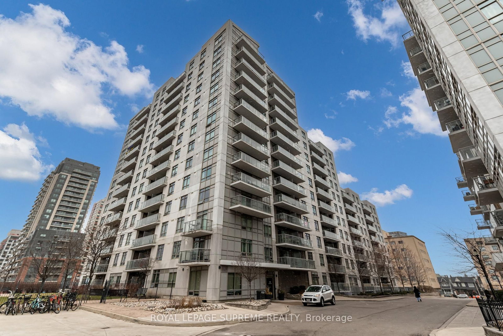 816 Lansdowne Avenue, Unit 805