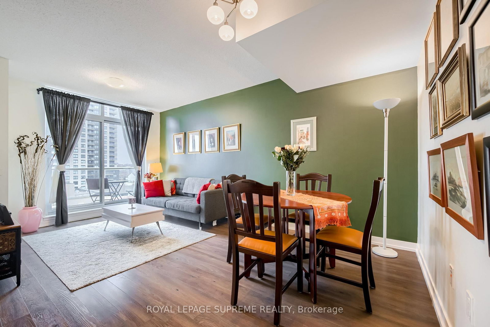 816 Lansdowne Avenue, Unit 805 - Photo 12