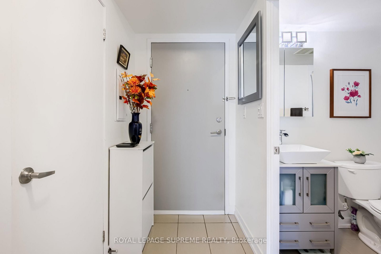 816 Lansdowne Avenue, Unit 805 - Photo 4