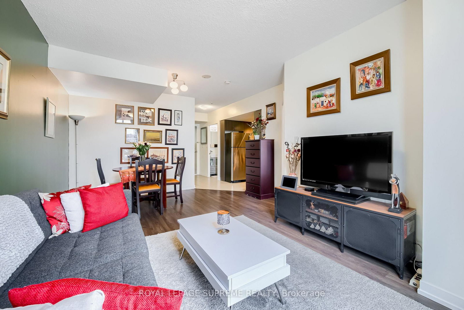 816 Lansdowne Avenue, Unit 805 - Photo 7
