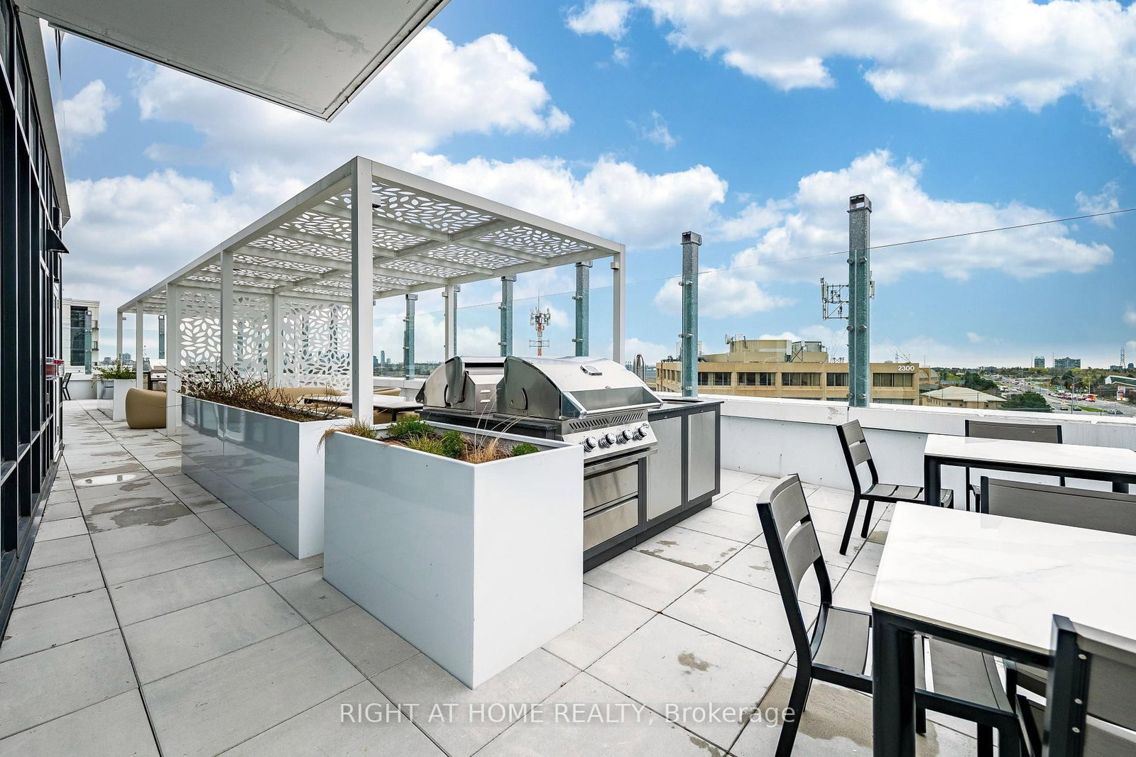 2485 Eglinton Avenue W, Unit 418 - Photo 21