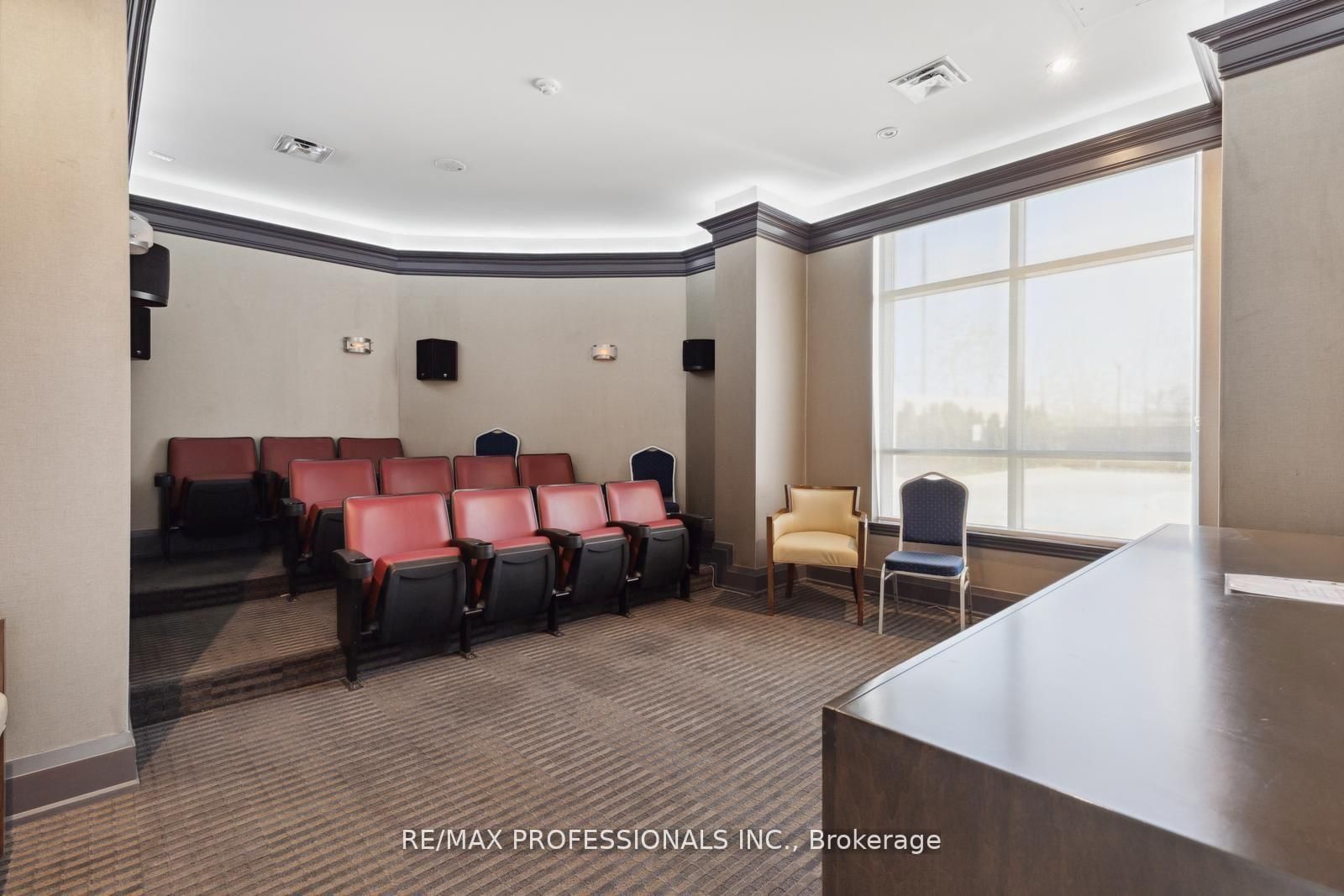 1135 Royal York Road, Unit 903 - Photo 18