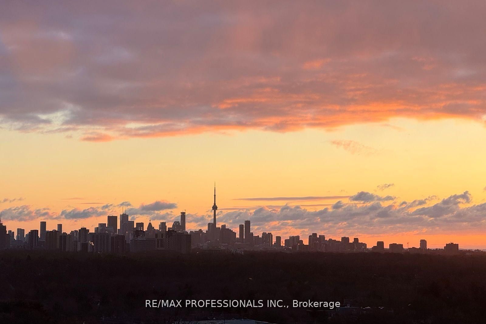 1135 Royal York Road, Unit 903 - Photo 24