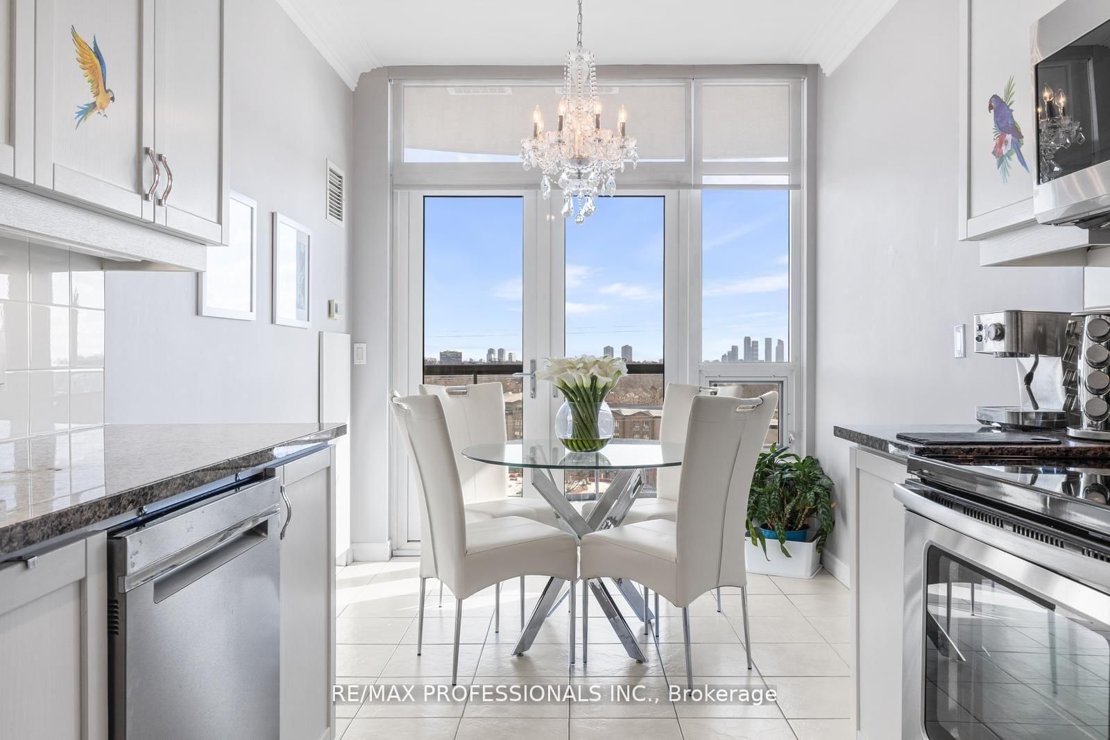 1135 Royal York Road, Unit 903 - Photo 4