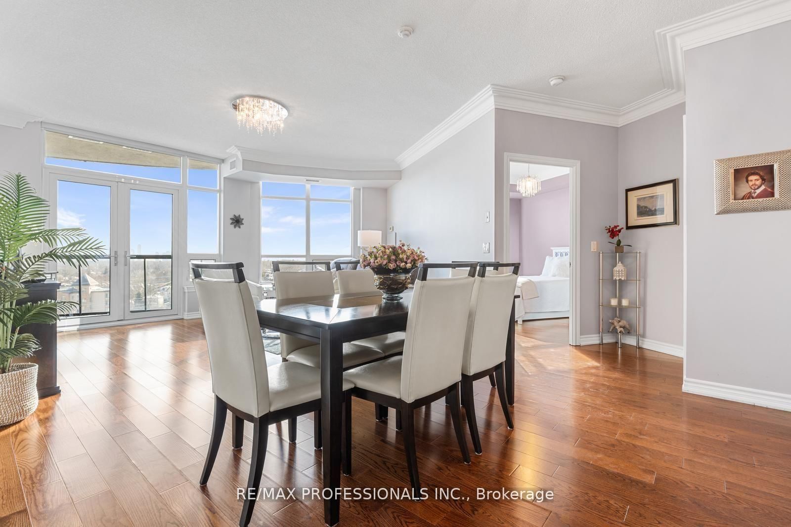 1135 Royal York Road, Unit 903 - Photo 5