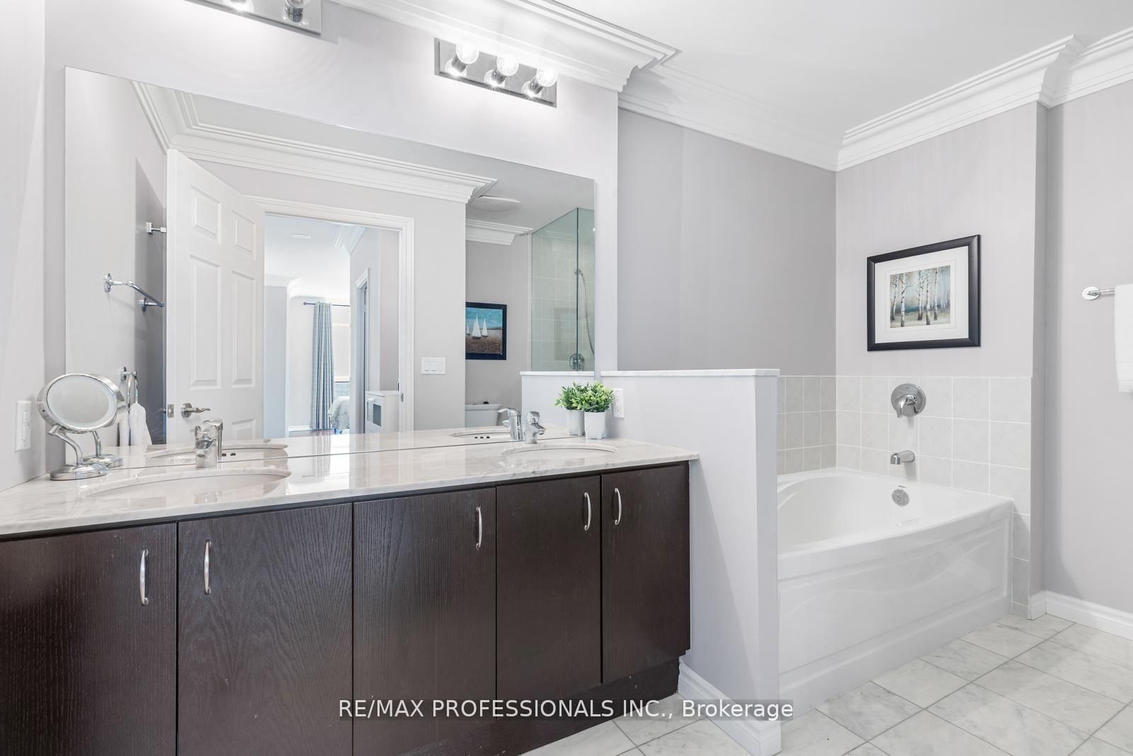 1135 Royal York Road, Unit 903 - Photo 7