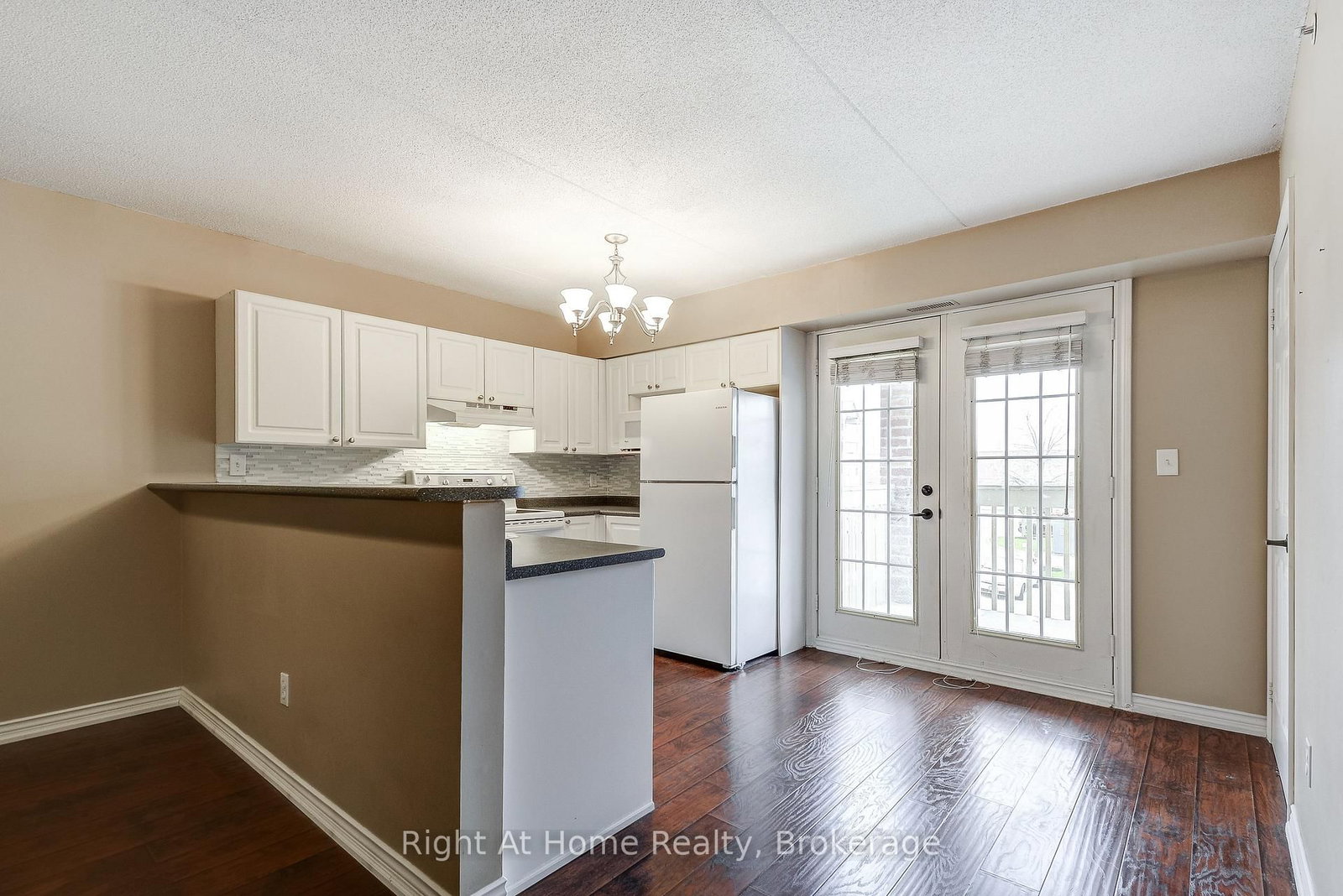 4005 Kilmer Drive, Unit 212 - Photo 10