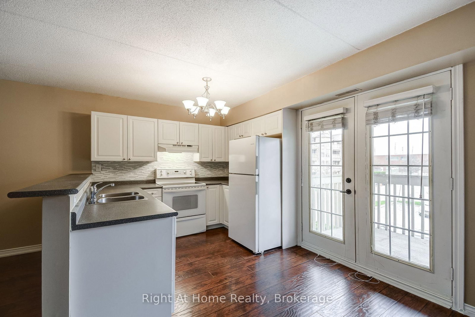 4005 Kilmer Drive, Unit 212 - Photo 11