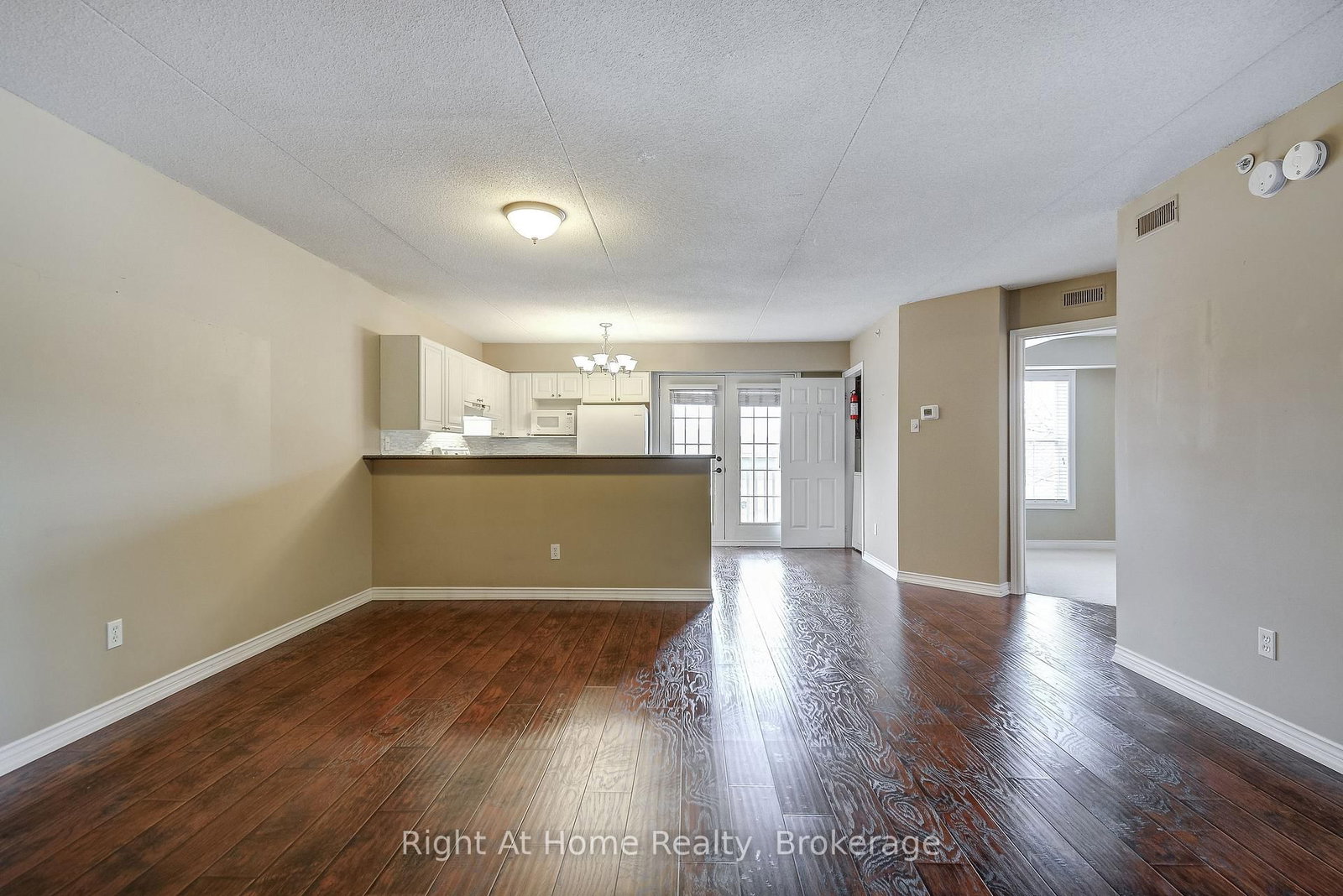 4005 Kilmer Drive, Unit 212 - Photo 14