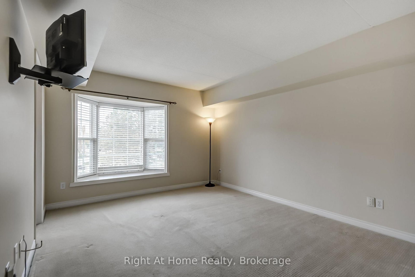 4005 Kilmer Drive, Unit 212 - Photo 15