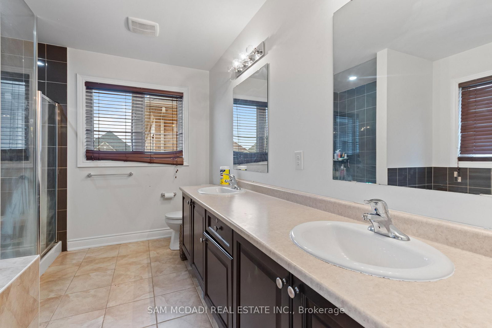 53 Lorenville Drive • Brampton, ON photo 19