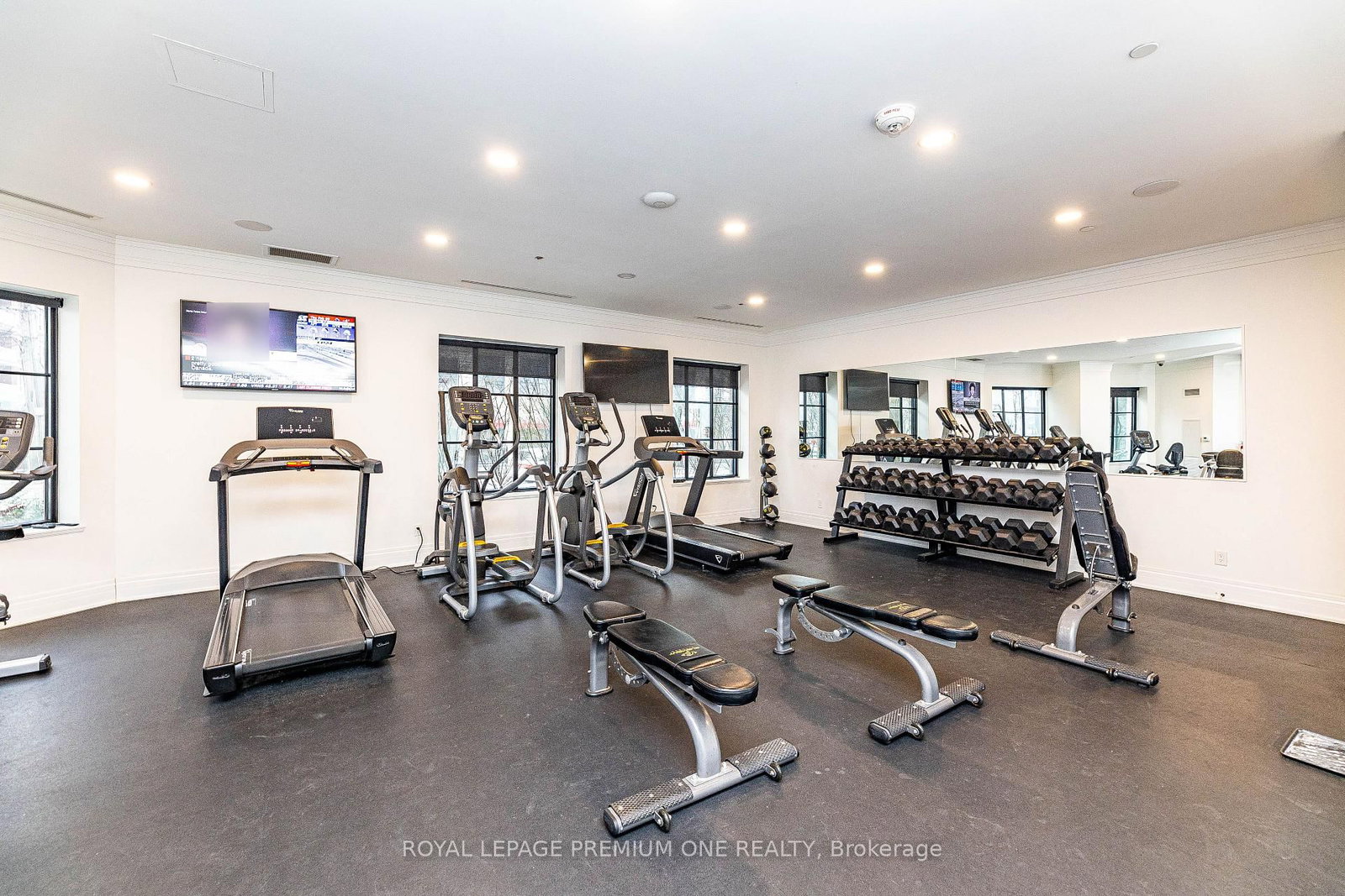 571 Prince Edward Drive N, Unit 514 - Photo 13