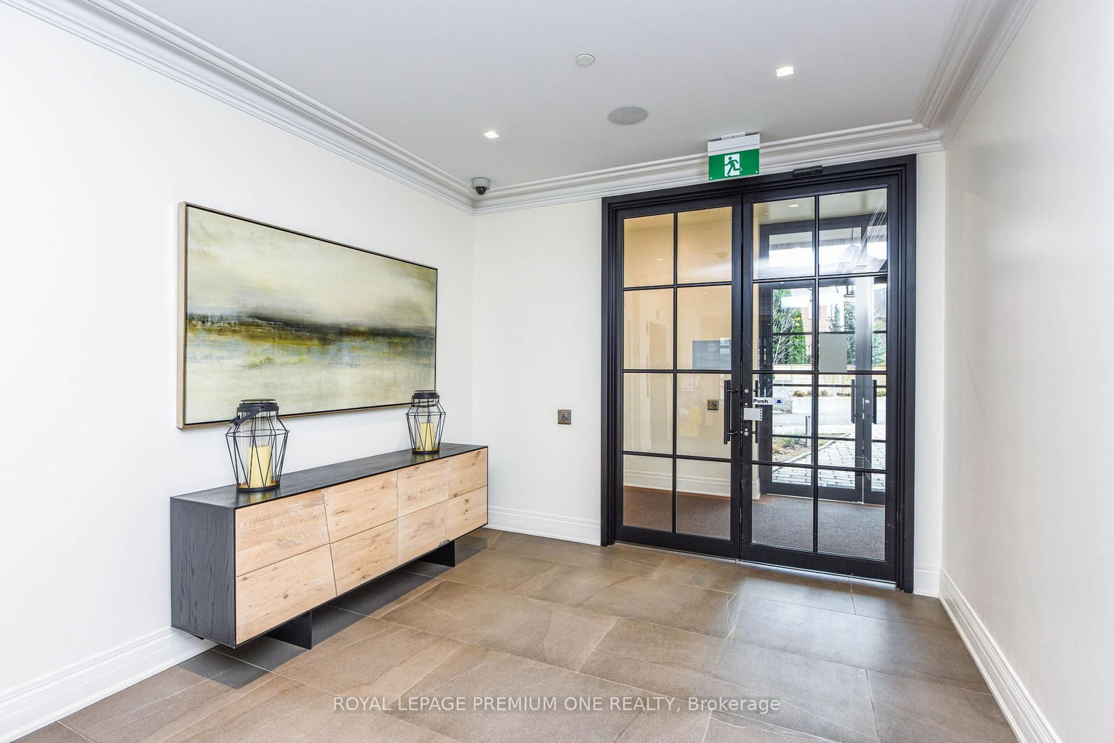 571 Prince Edward Drive N, Unit 514 - Photo 5