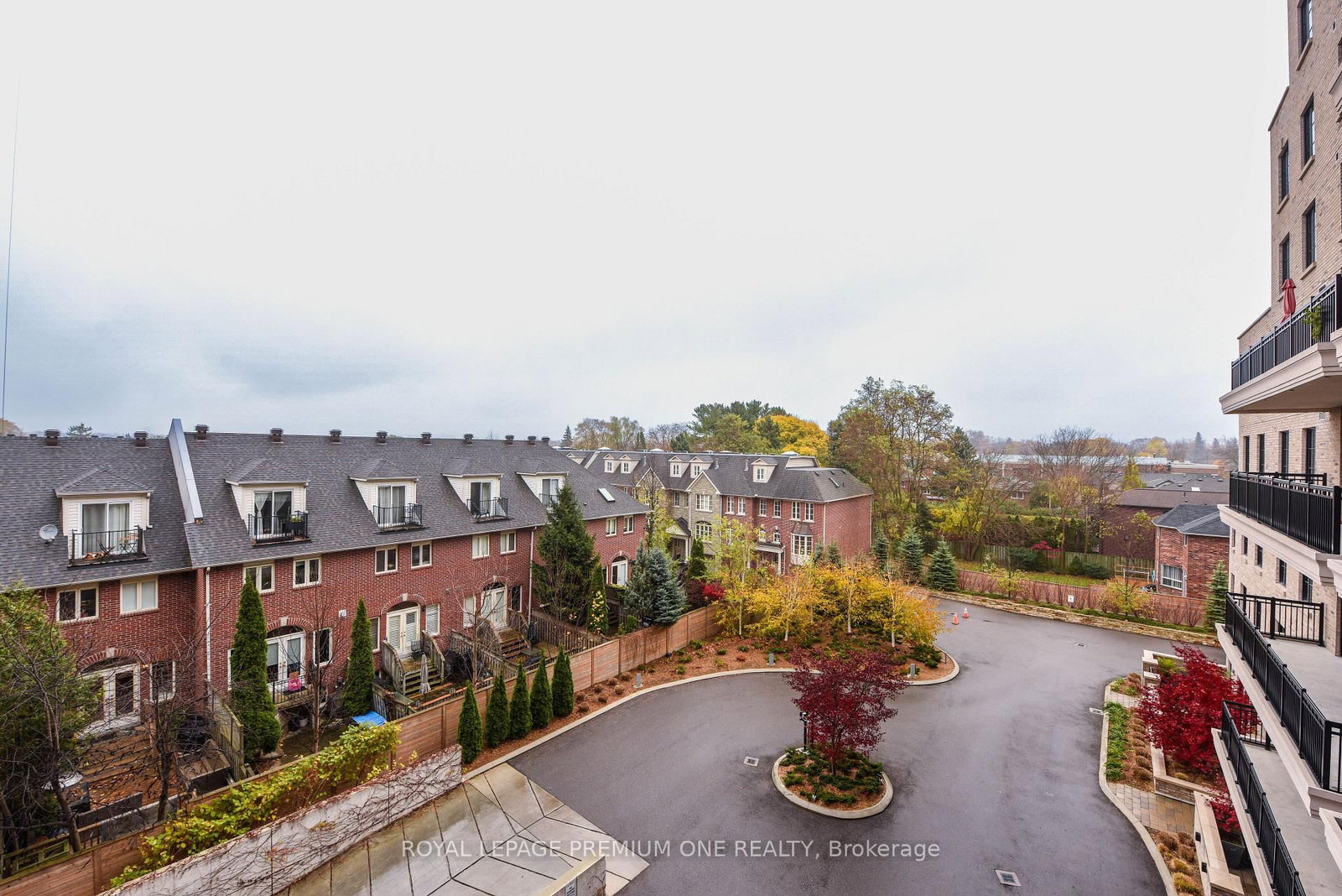 571 Prince Edward Drive N, Unit 514 - Photo 9