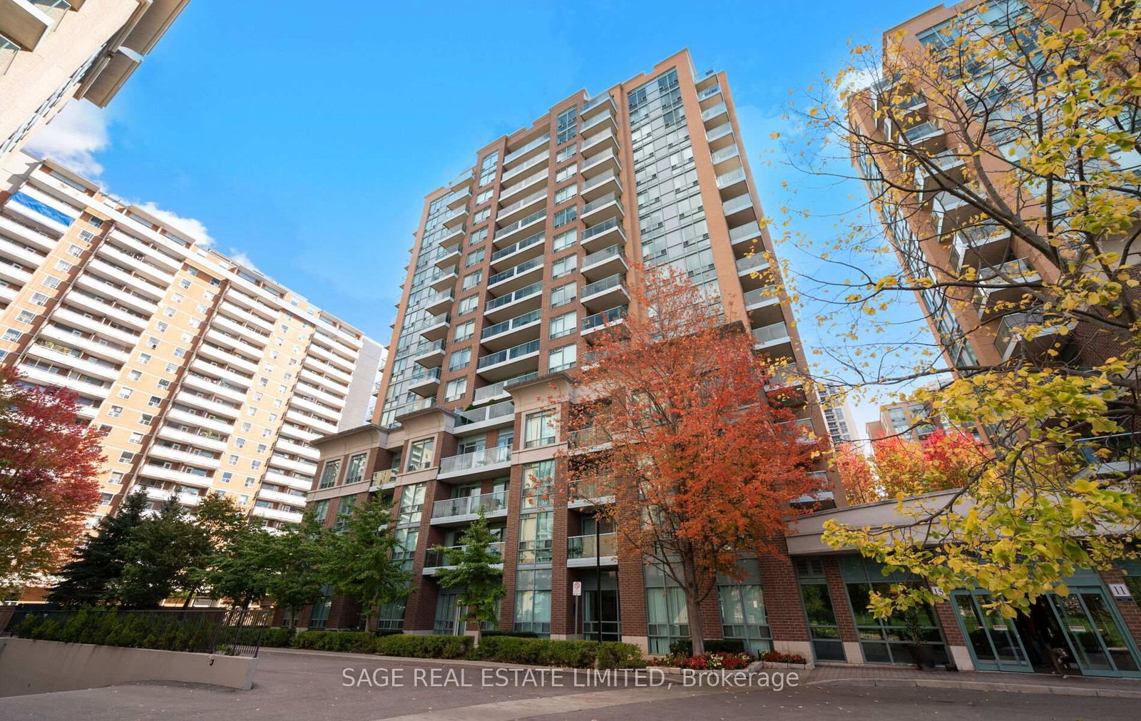15 Michael Power Place, Unit 1008 - Photo 23