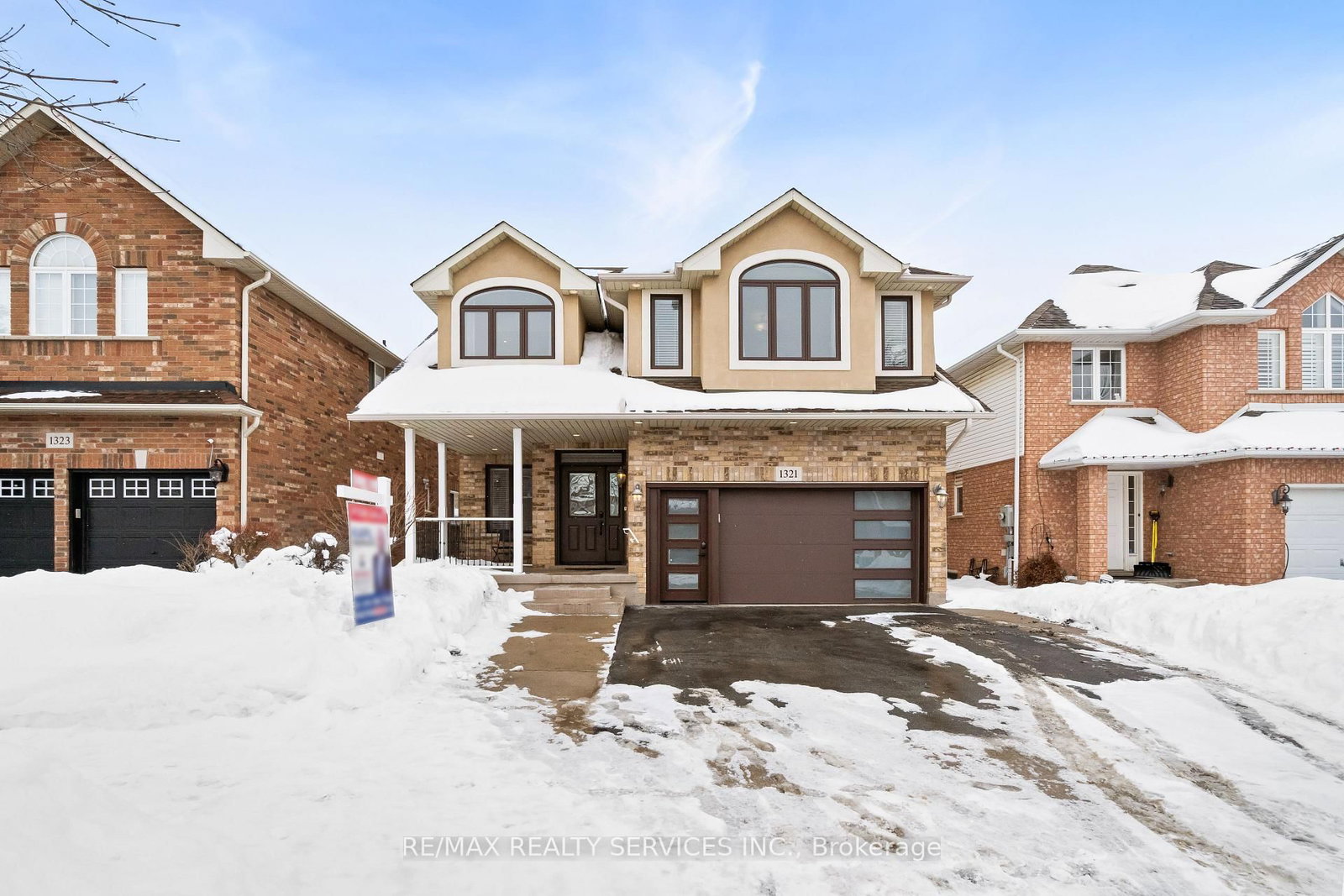 Detached House for sale at 1321 Inglehart Drive, Burlington, Ontario, L7M 4Z3 - Tansley - MLS: W13069956