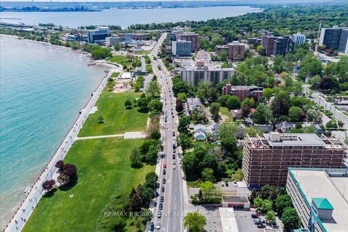 Condo for sale at 106-1276 Maple Crossing Boulevard, Burlington, Ontario, L7S 2J9 - Brant - MLS: W13070022