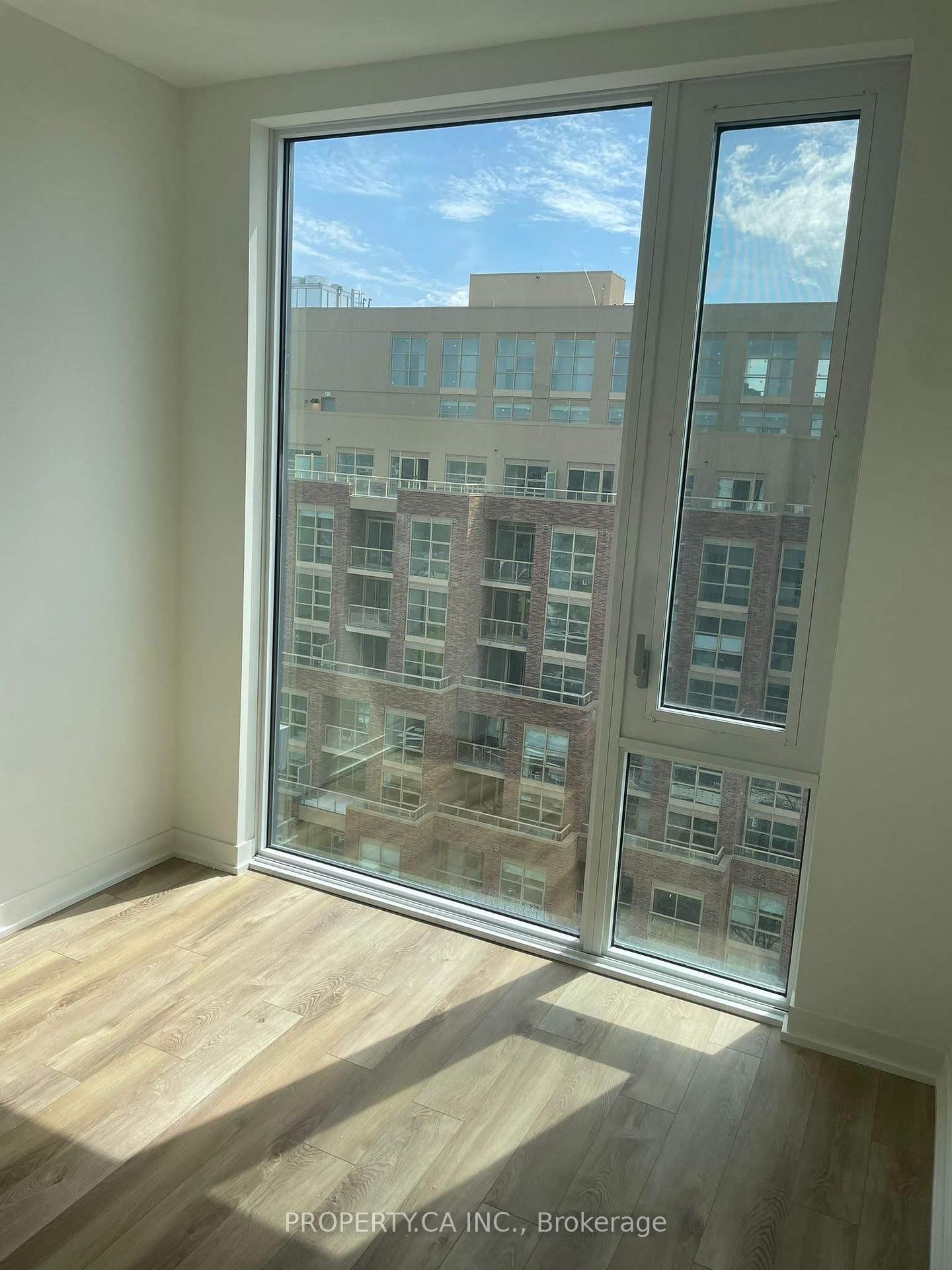1808 St. Clair Avenue W, Unit 1005 - Photo 12
