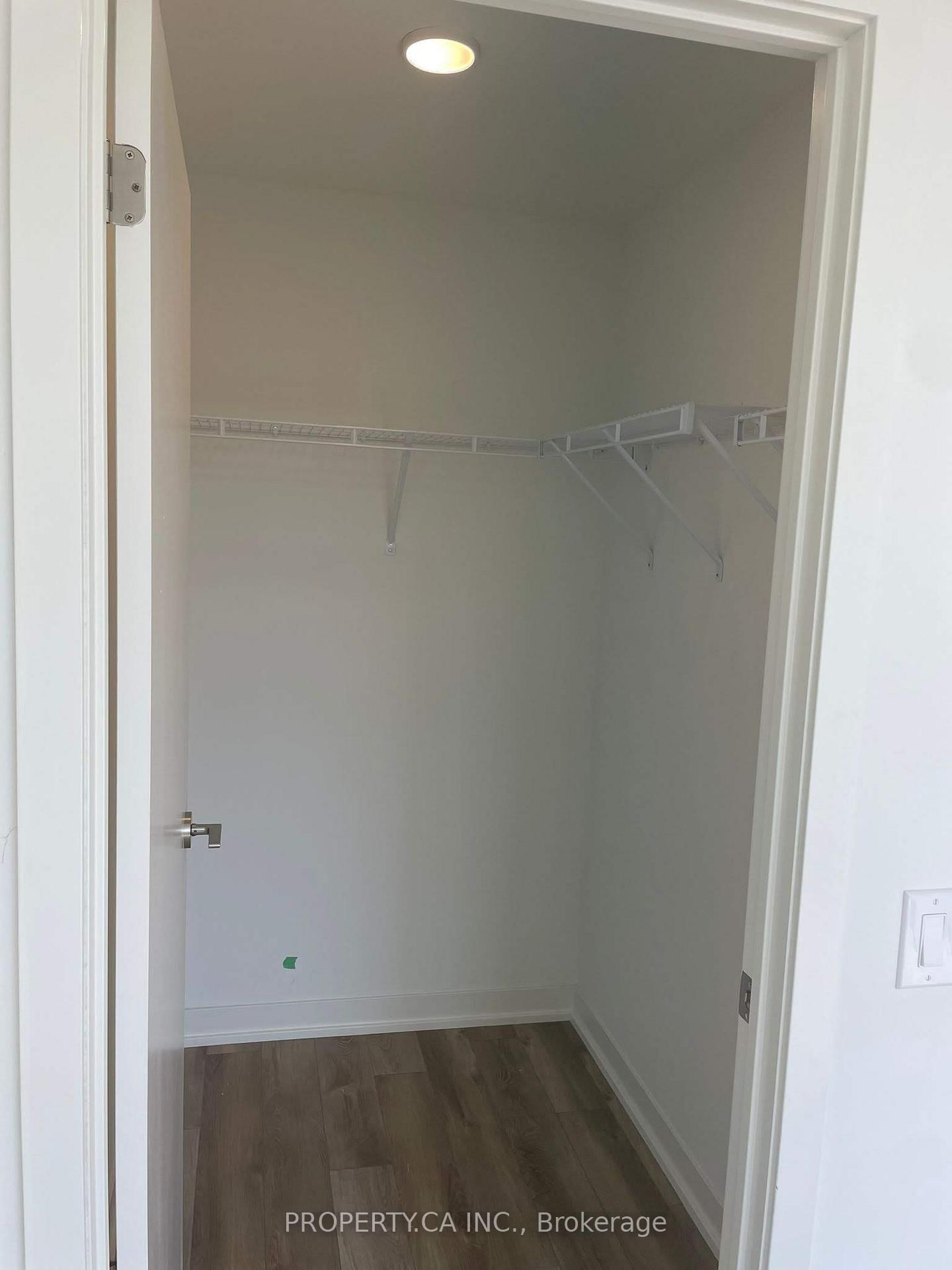 1808 St. Clair Avenue W, Unit 1005 - Photo 17