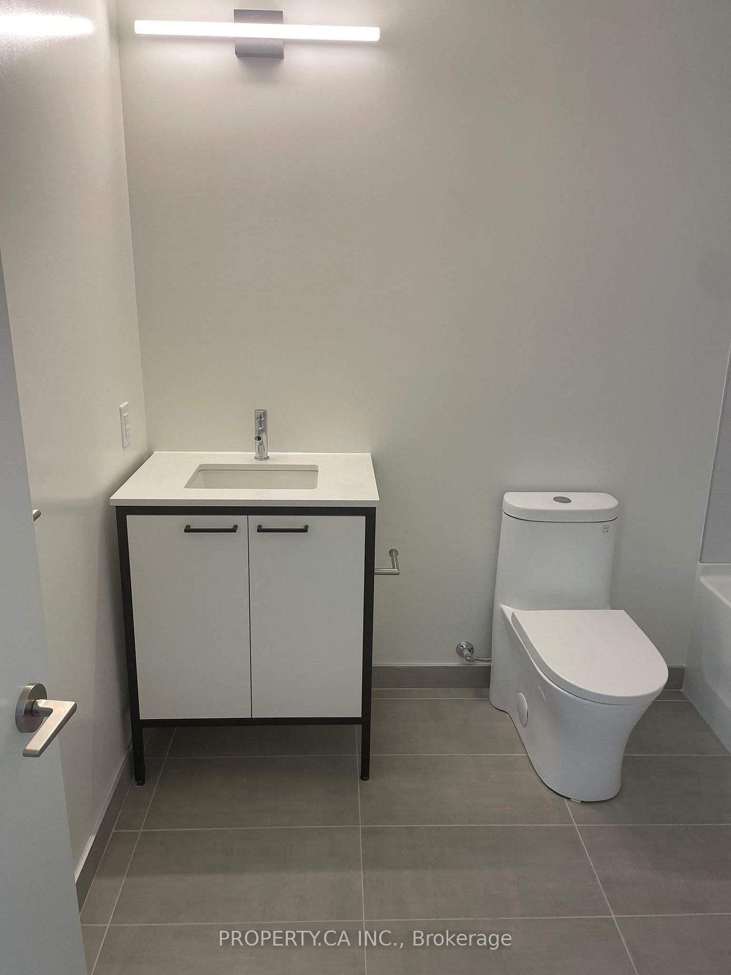 1808 St. Clair Avenue W, Unit 1005 - Photo 23