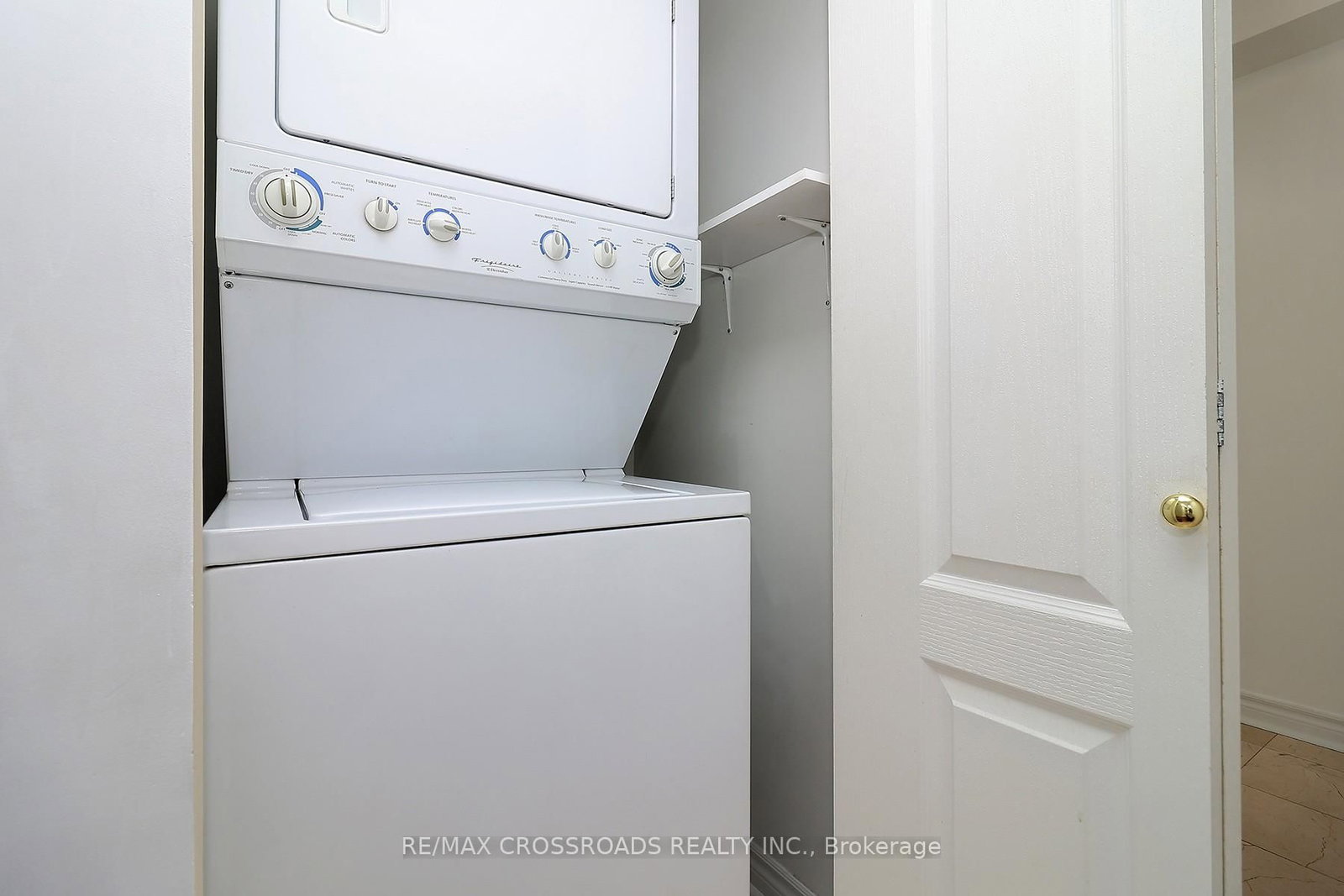 350 Princess Royal Drive, Unit 703 - Photo 17