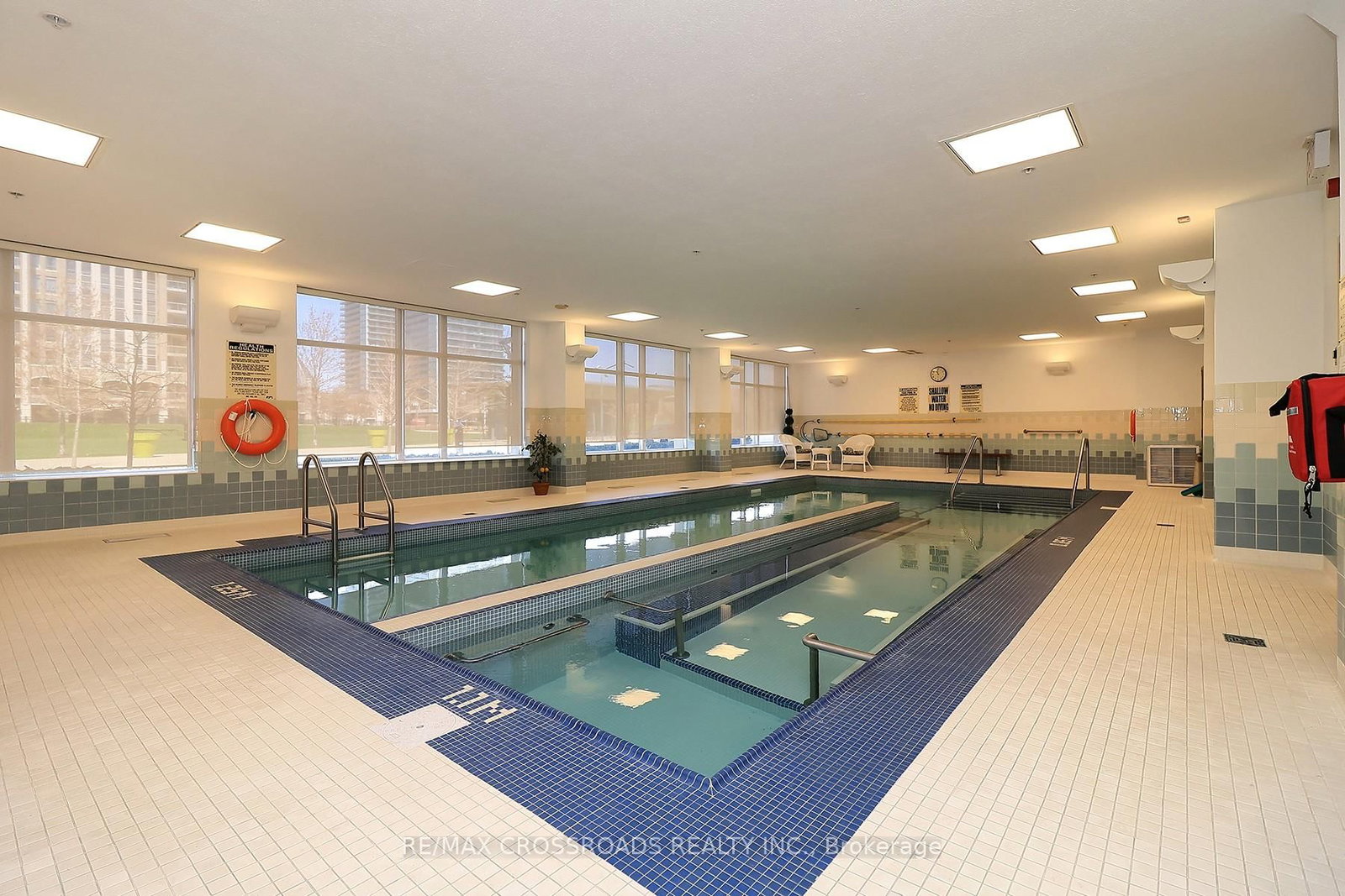 350 Princess Royal Drive, Unit 703 - Photo 26
