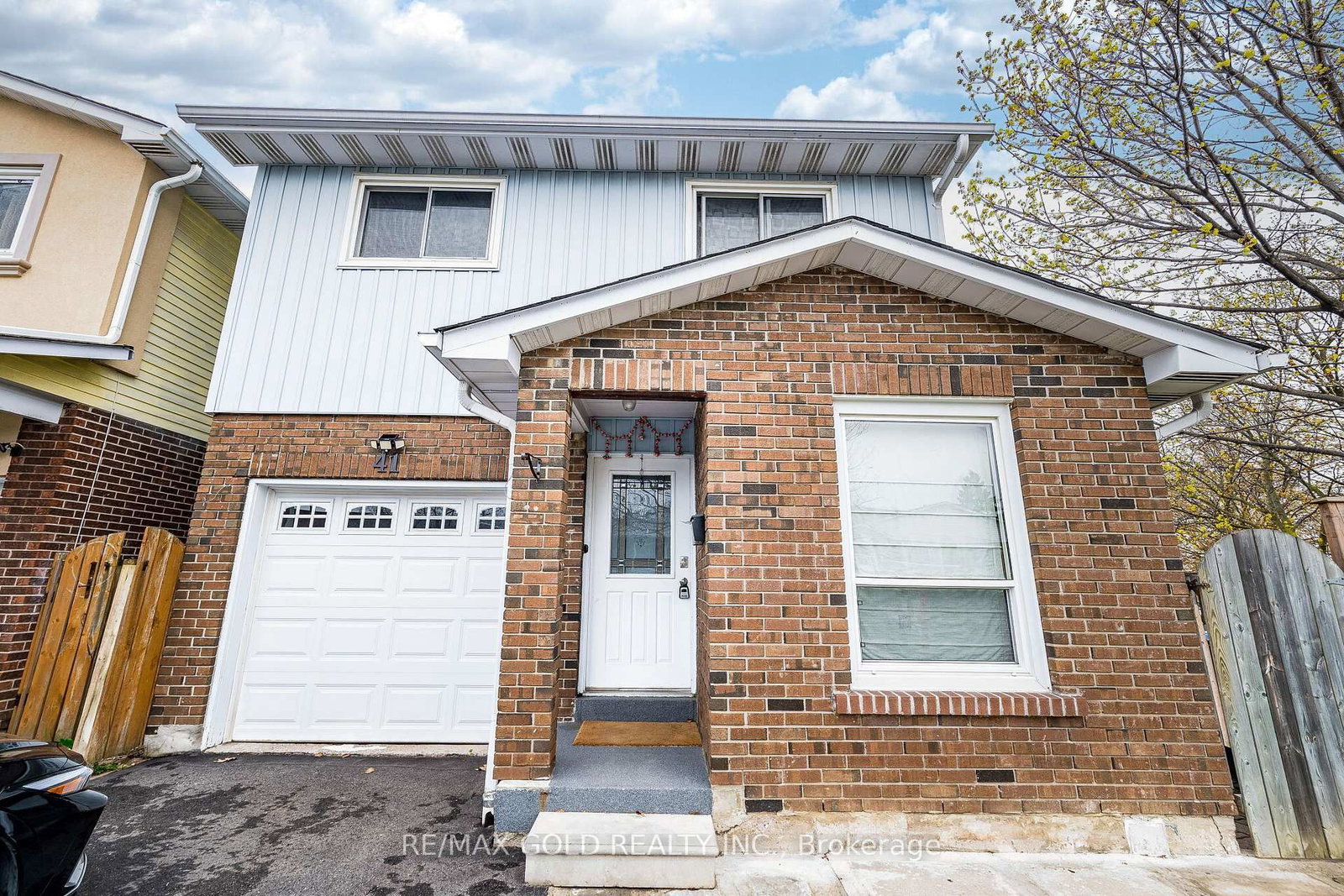 Detached House for sale at 41 Simmons Boulevard, Brampton, Ontario, L6V 3W5 - Madoc - MLS: W13070486