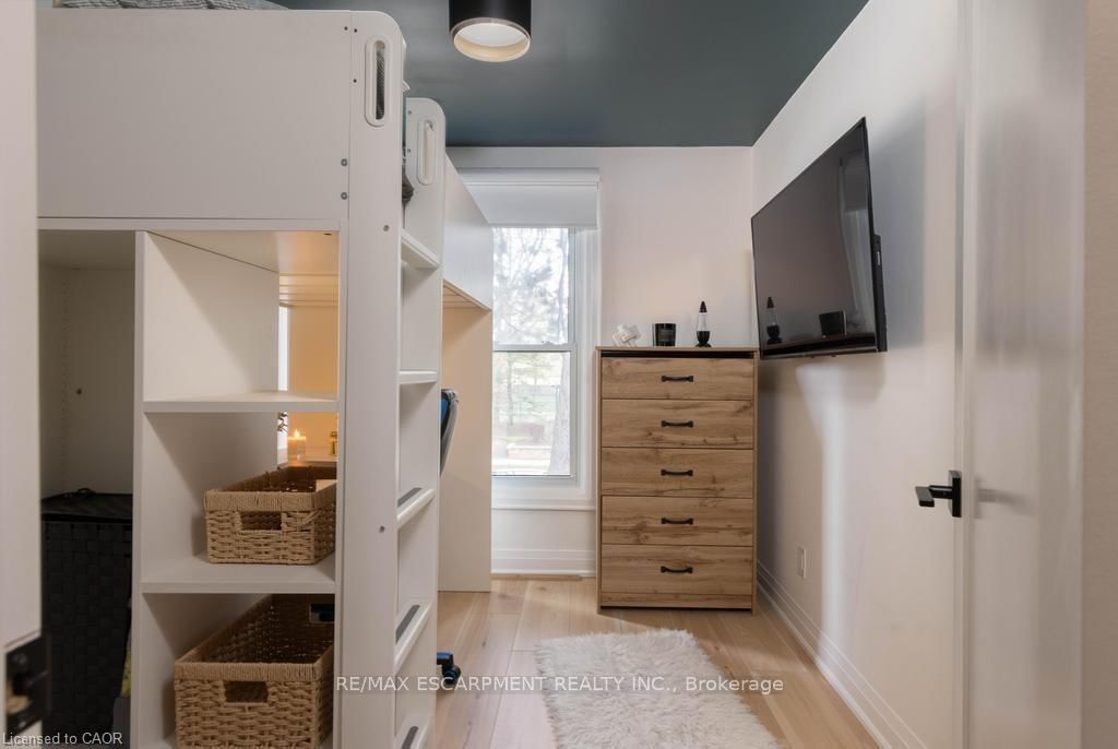 1422 GHENT Avenue E - Photo 20