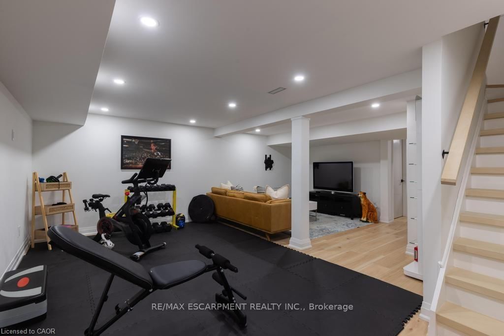 1422 GHENT Avenue E - Photo 22