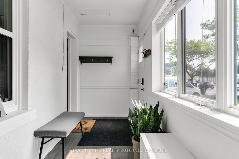 599 Royal York Rd, Toronto, M8Y 2S8 | Image 3