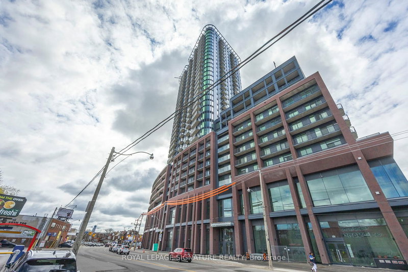 home for lease on 1602-1185 Dupont Street