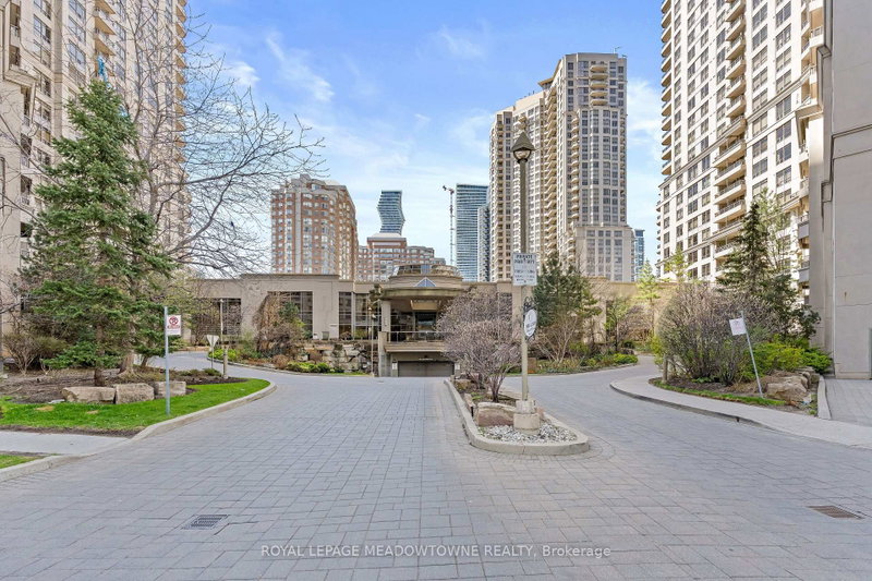 1030 - 3888 Duke Of York Boulevard