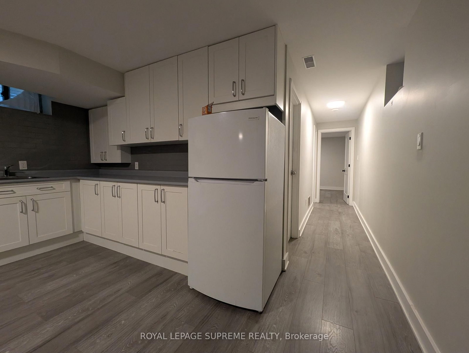 2132 Dundas Street, Unit Lower - Photo 8