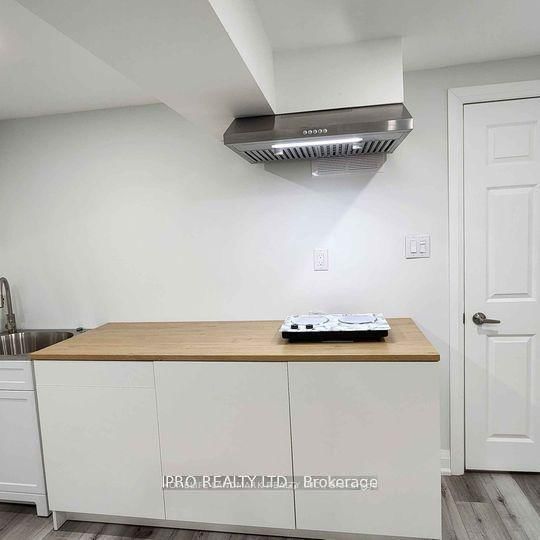 2595 Windjammer Rd, Mississauga, L5L 1H7 | Image 3