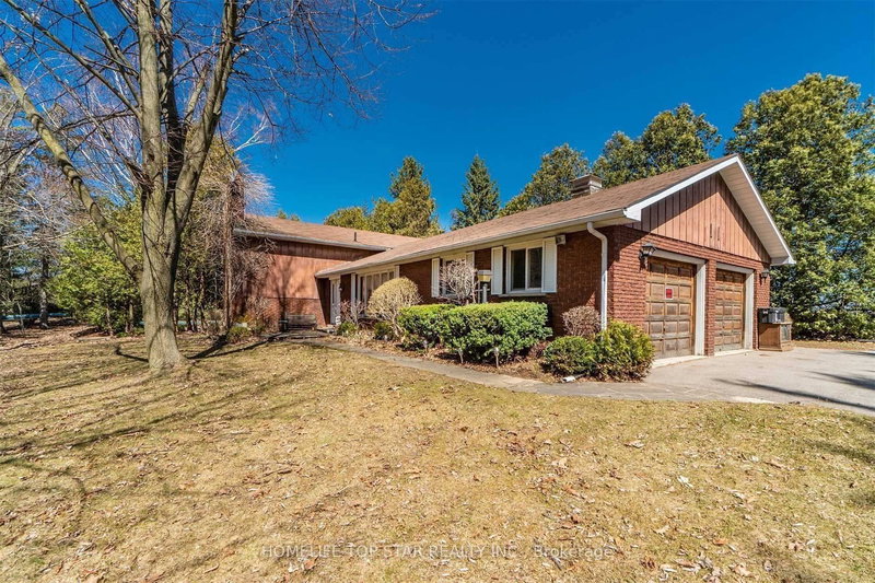 home for sale on 8733 Heritage Road