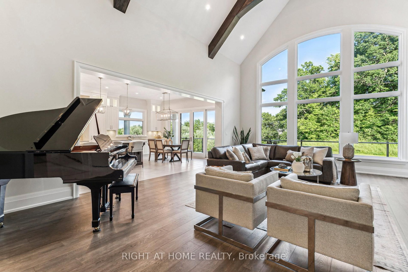 2606 Harvestmoon Lane • Burlington, ON photo 10