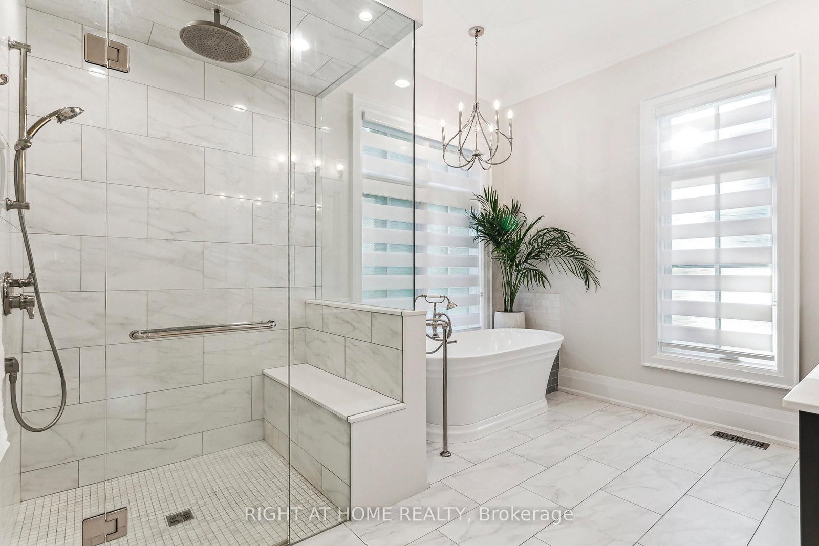 2606 Harvestmoon Lane • Burlington, ON photo 25